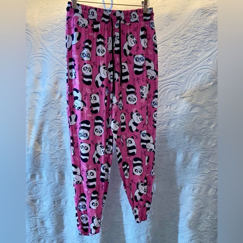 Briefly Stated Jogger Pijama Panda 🐼 Size (8-10) - Picture 11 of 11